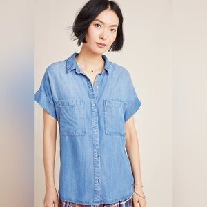 Anthropologie Cloth & Stone Joanie Chambray Denim Buttondown Womens Size Small